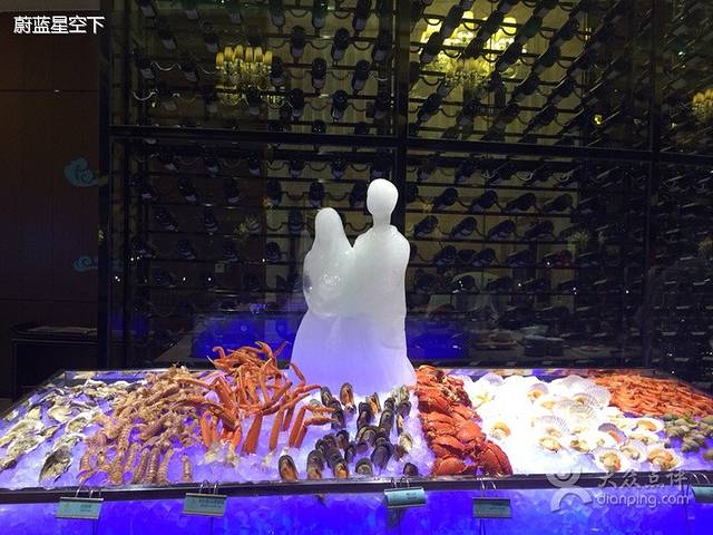 呼和浩特巨华国际大酒店·天穹旋转餐厅