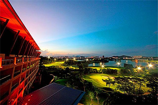 正中高尔夫球会