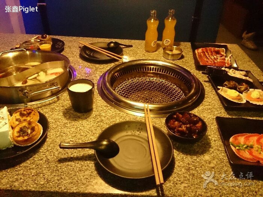 锅兄弟烤涮一体店