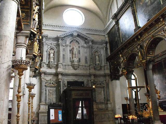 加尔默罗圣母圣衣堂