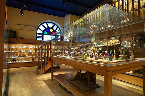 桑通博物馆musée du santon