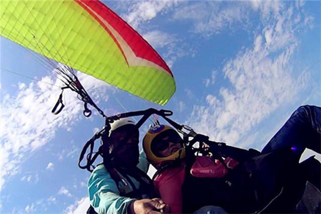 伏龙山滑翔伞训练基地