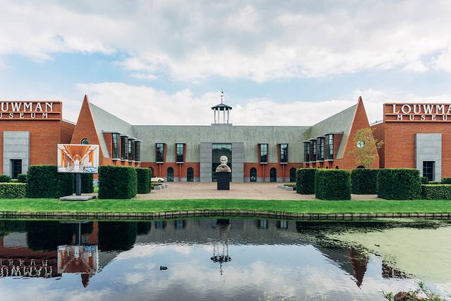 洛曼汽车博物馆