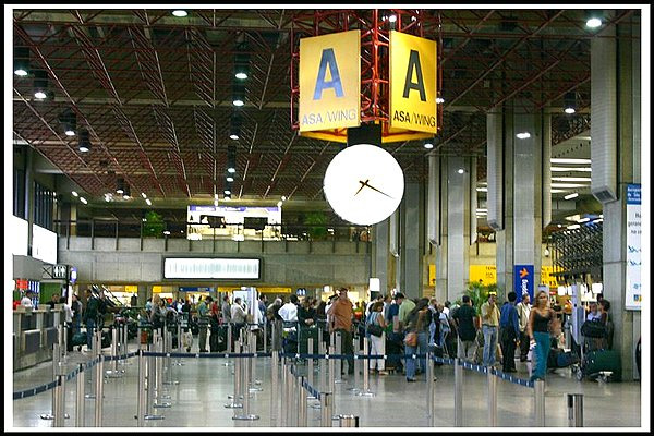 圣保罗/瓜鲁柳斯国际机场