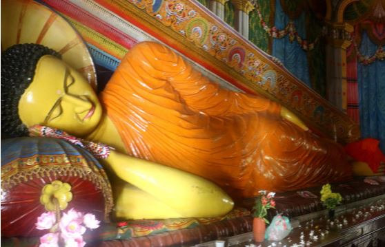 阿输迦拉马雅寺