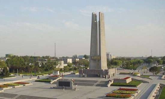 唐山抗震纪念碑广场