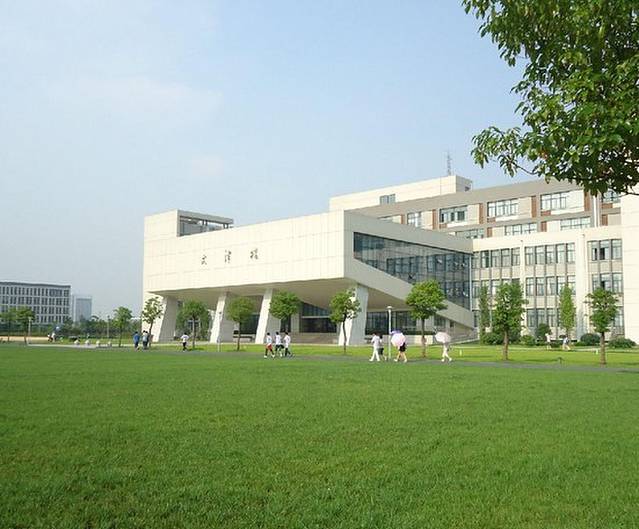 扬州大学扬子津校区