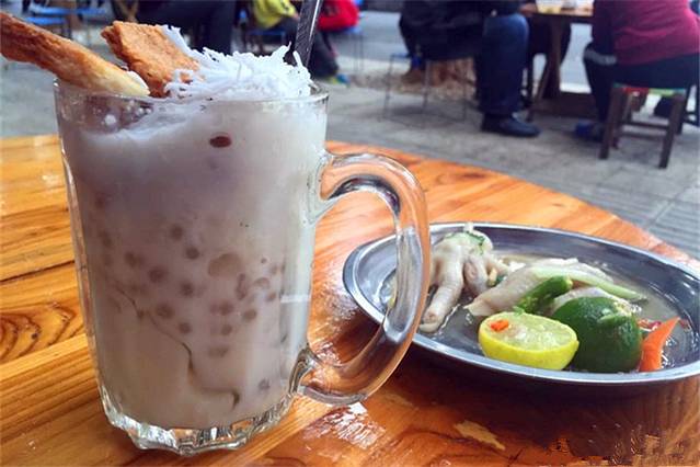 勐焕老奶冷饮店