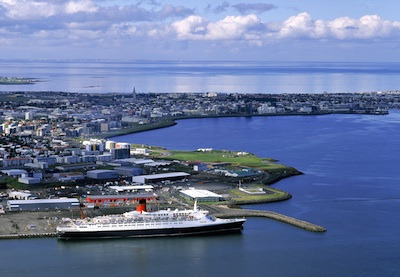 雷克雅未克新港