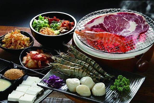 两面烧肉(微风台北车站店)