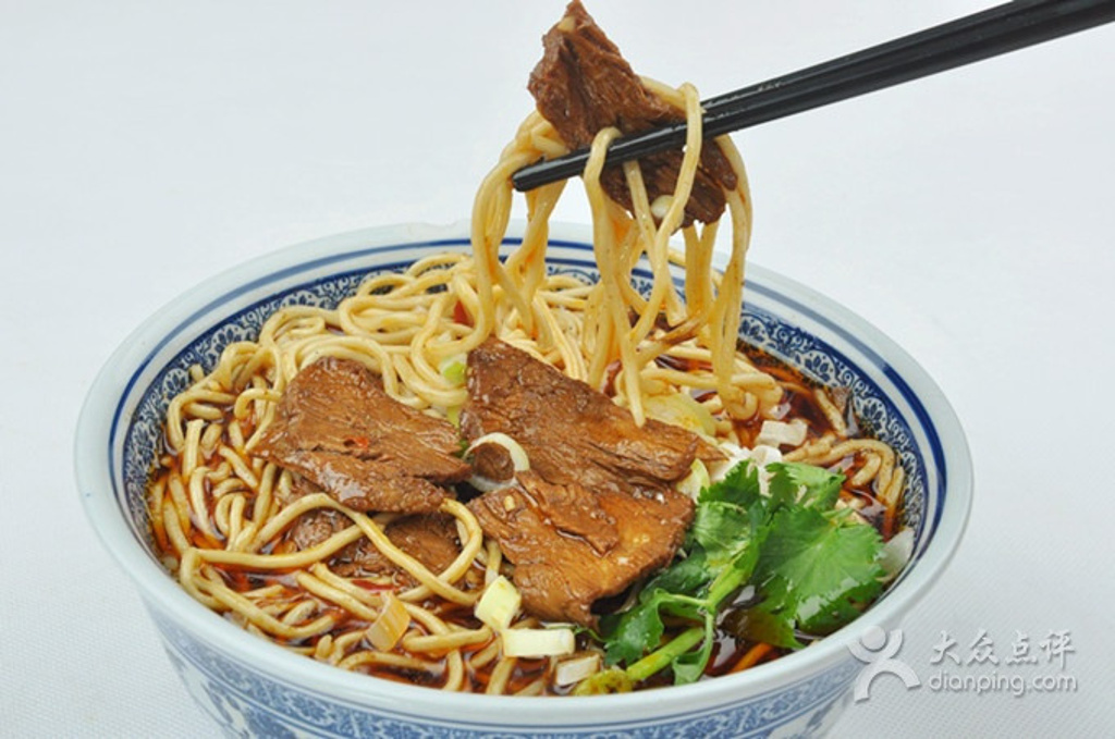 襄阳牛肉面(众圆广场店)