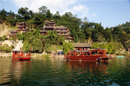 镇远古城水上游