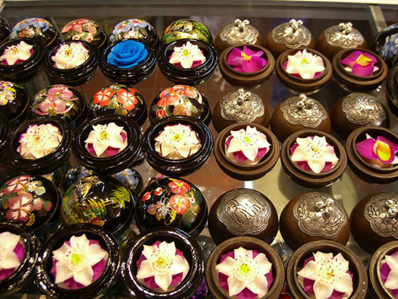 Mae Fah Luang Art & Craft Centre Souvenir Shop