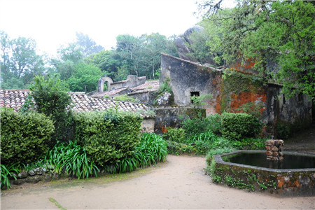 嘉布库斯修道院