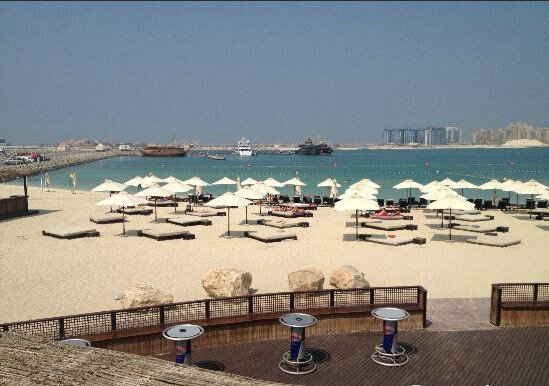 巴拉斯提沙滩酒吧