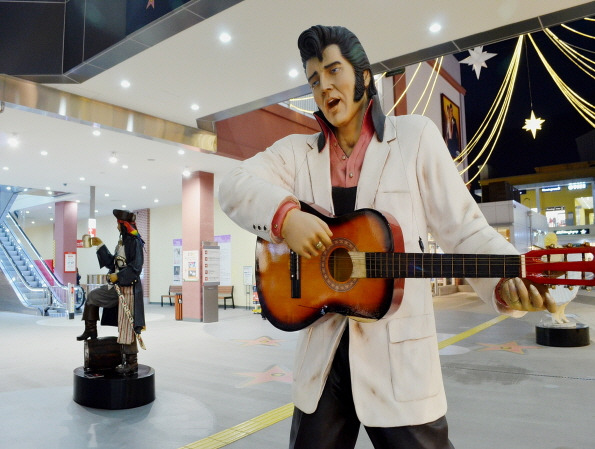 乐天MALL ESIA Polis店