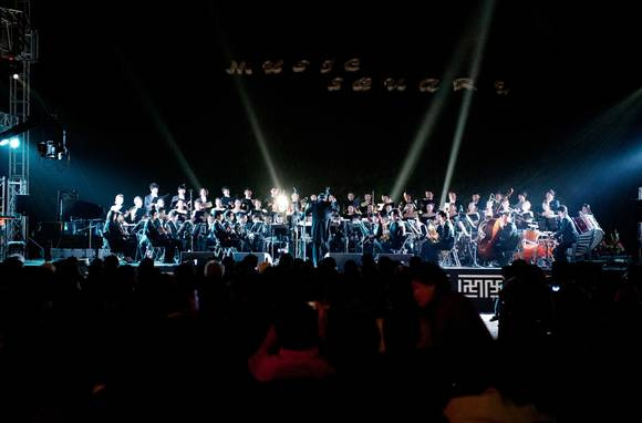 凤凰台音乐广场