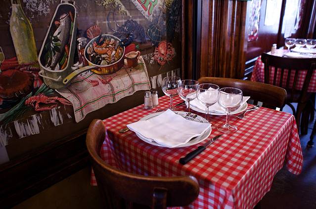 褐发酒馆里昂特色菜