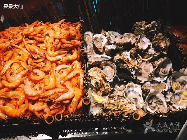 星伦多自助料理(荟聚购物中心店)