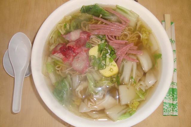 Nori’s Saimin and Snacks 