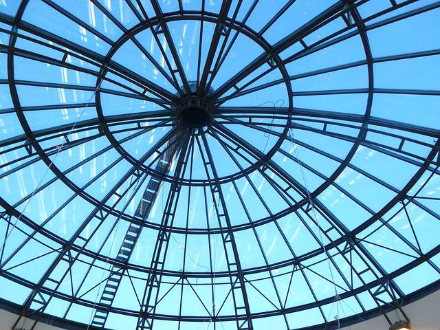 商业中心百货商店