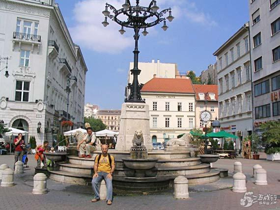 弗洛斯马提广场