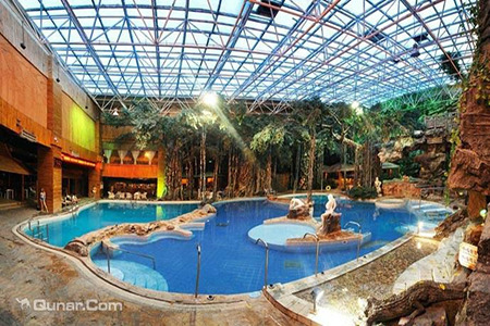 维斯特温泉假日酒店