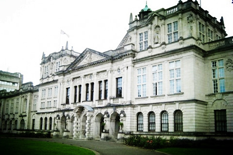 加迪夫港区历史与艺术中心