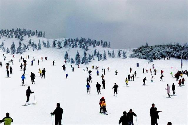 度假南山大众滑雪场