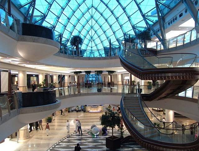 巴基曼购物中心