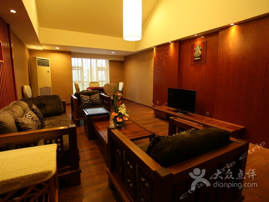 世博花园酒店自助餐厅