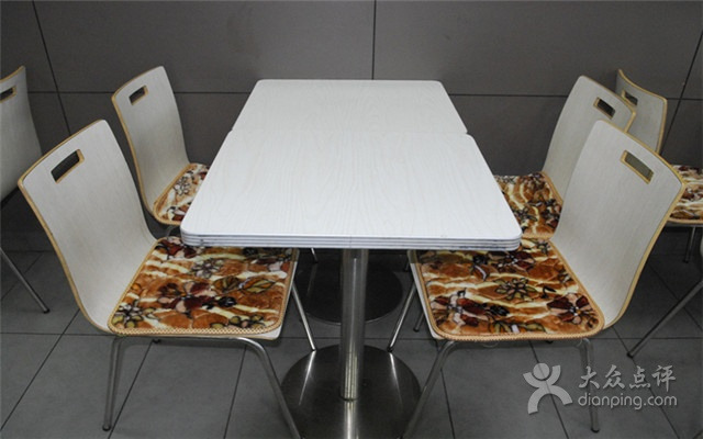 华莱士·全鸡汉堡(喀左店)