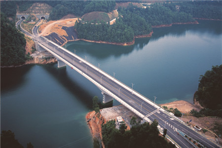 千岛湖上江埠大桥