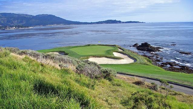 圆石滩高尔夫球场