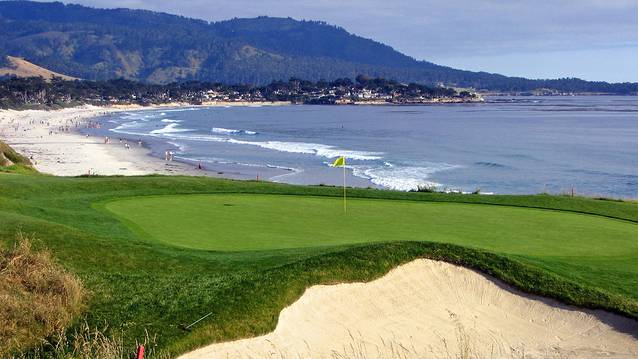 圆石滩高尔夫球场