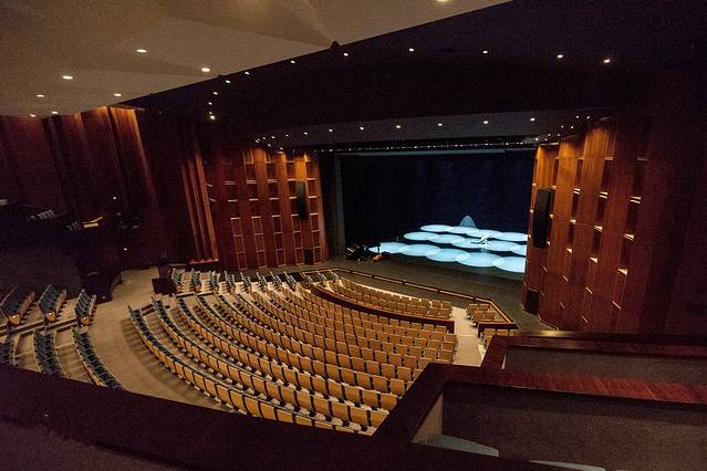 卢森堡市大剧院