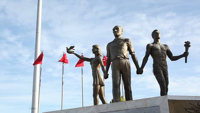 阿塔图尔克解放纪念碑