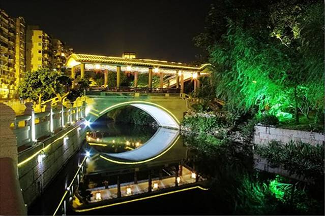 广州荔枝湾游船