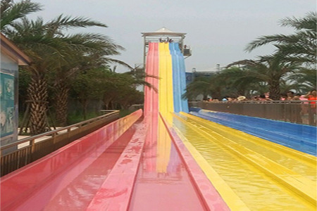 仙芝海啸水上乐园