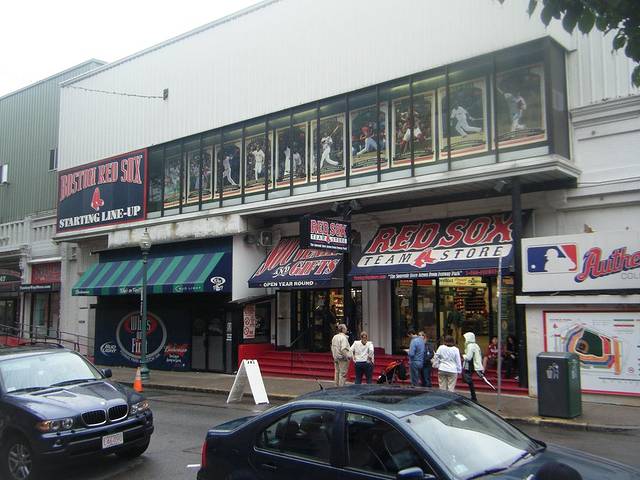 波士顿红袜队纪念品店