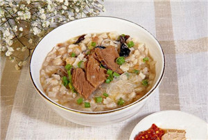 羊肉泡馍