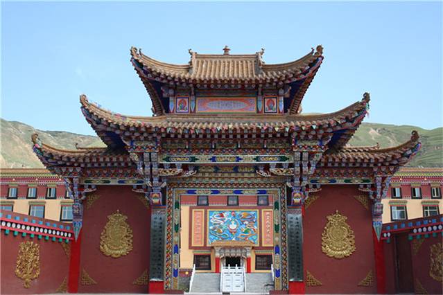 热贡民族文化宫