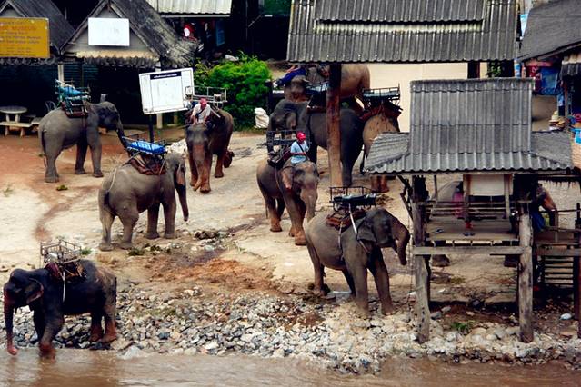 Karen Ruammit Village