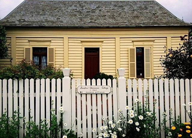 阿卡罗阿博物馆