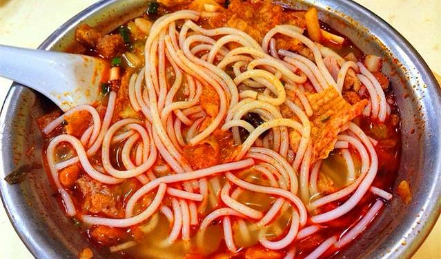 黄李记桂柳螺蛳粉(三中路总店)