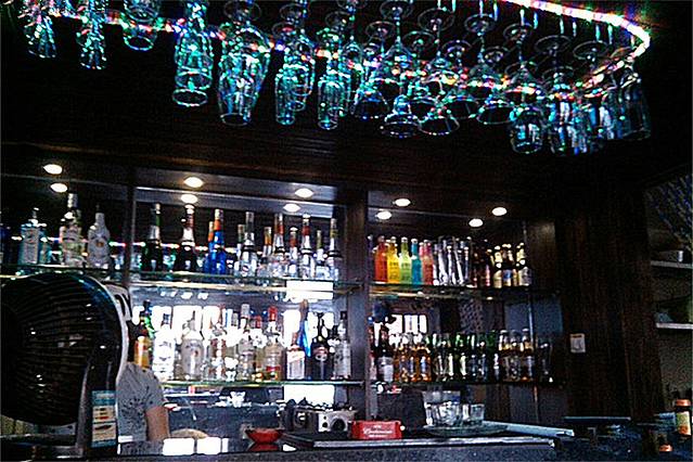 小岛98（小岛酒吧）