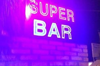 Super Bar