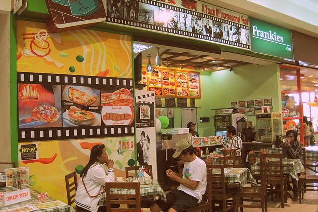 Frankie's Cafe