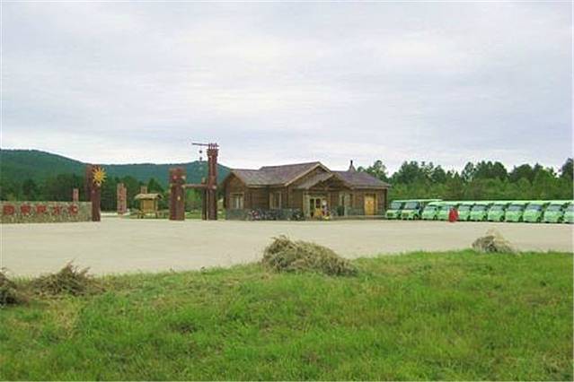 月牙湖中国北方民族园景区