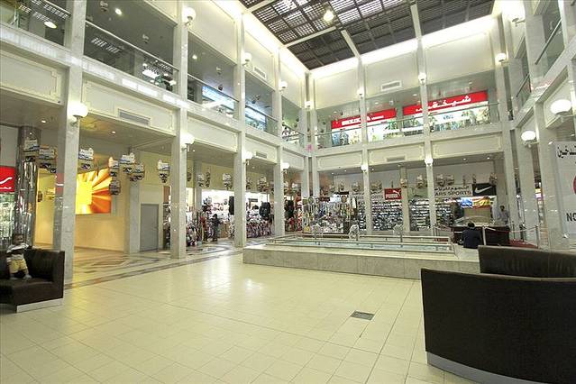 扎耶德购物中心